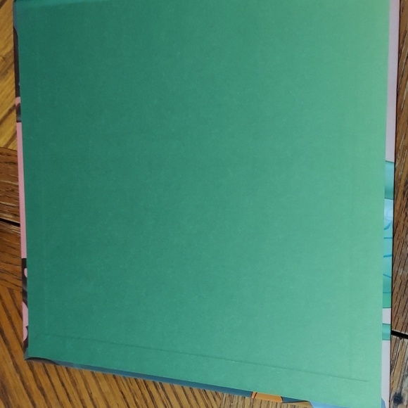 Disney Alice in Wonderland Curiouser and Curiouser - Picture 3 of 12